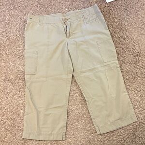 Lacoste Beige Capris